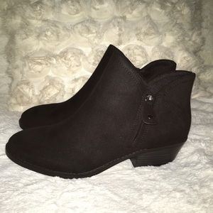 Angelfish Women's Ankle Boots Memory Foam NWT